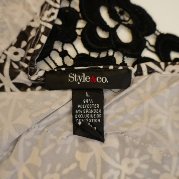 Style & Co. Large V-Neck Wrap Dress Lace Back Line Black Red Geometric Flutter - Picture 8 of 8